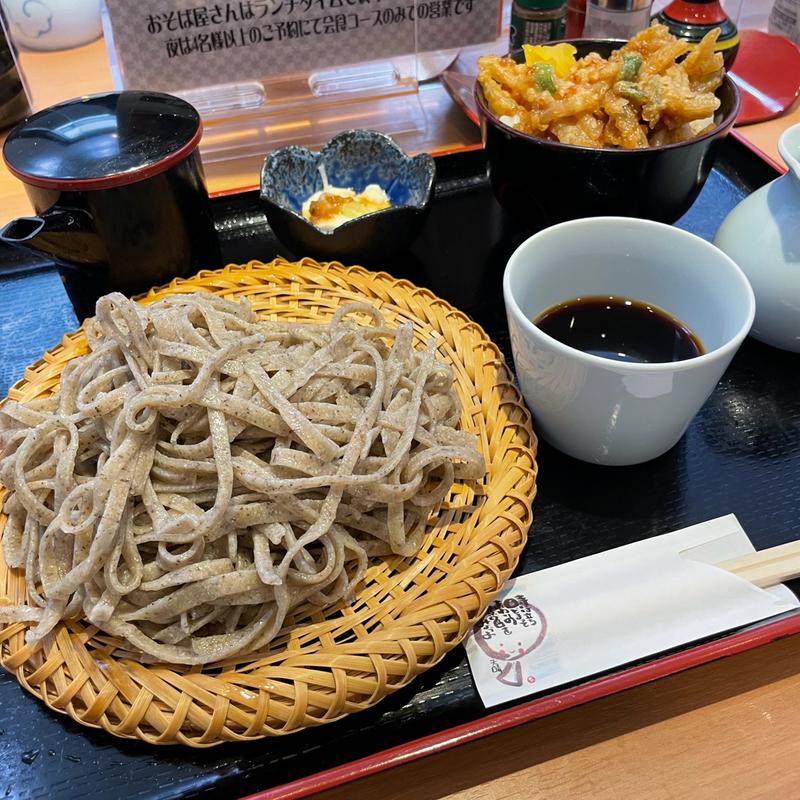 粗挽きせいろとミニかき揚げ丼(粗挽きそば 手打ち 日本橋福田雅之)