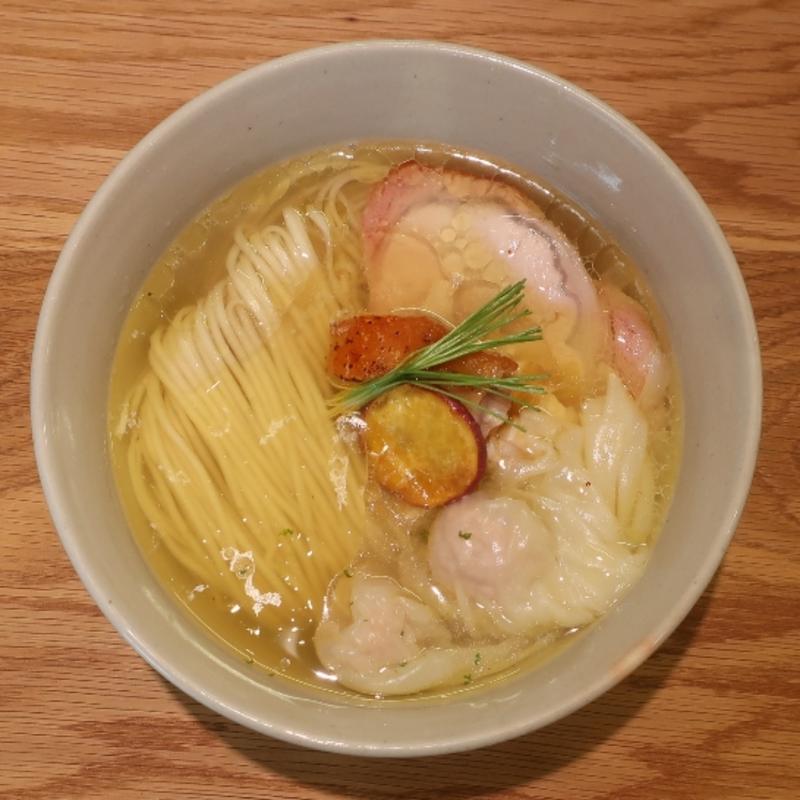 わんたん(2個)入り塩らぁめん(せいめん 未さく)