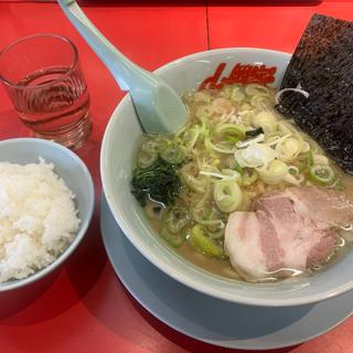 醤油ラーメン半ライス(ラーメン山岡家 日立東金沢店)
