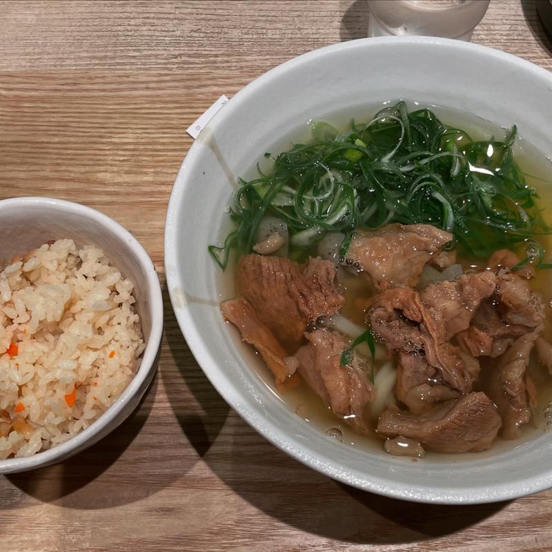 (やたがらす UDON（旧名：酒とうどん 一福）)