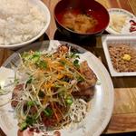 辛めの油淋鶏定食(寅""むすこ食堂 )