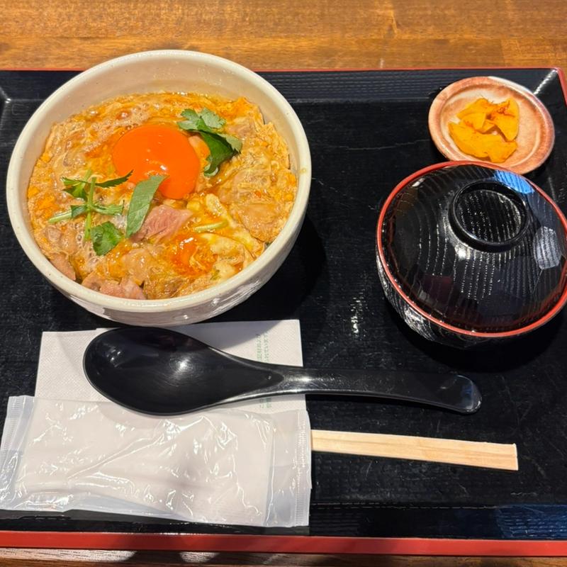 軍鶏 親子丼(炭火焼鳥 縁)