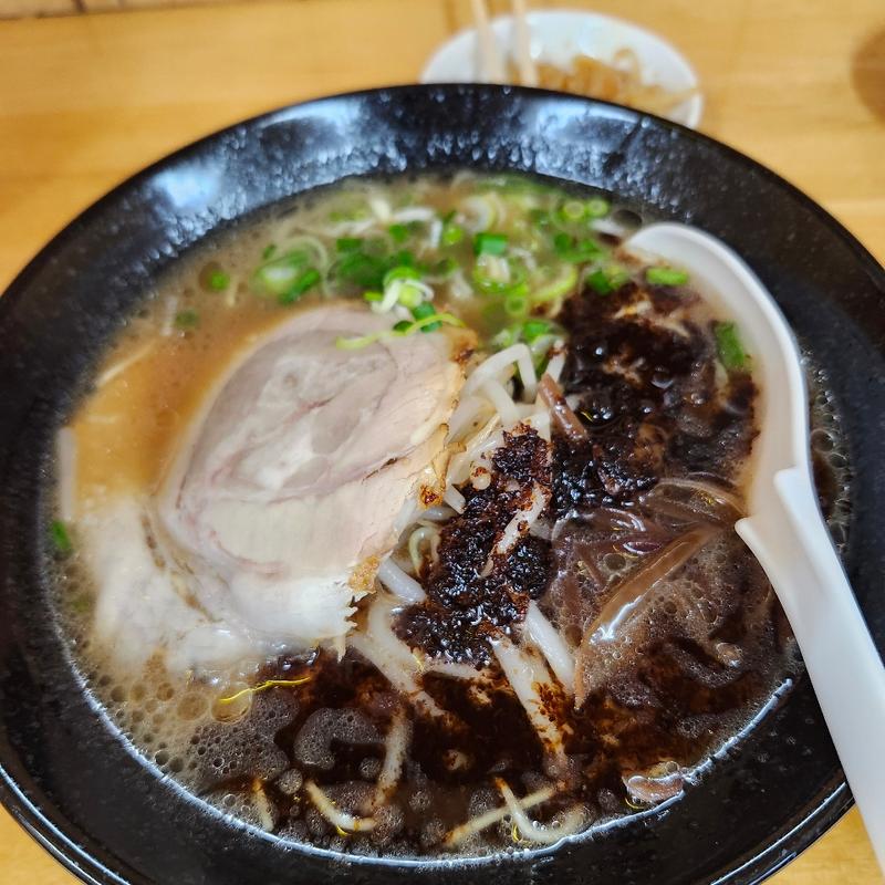 黒とんこつラーメン(味の蔵Koshu)
