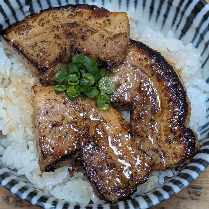 肉飯(らぁ麺 ここん)