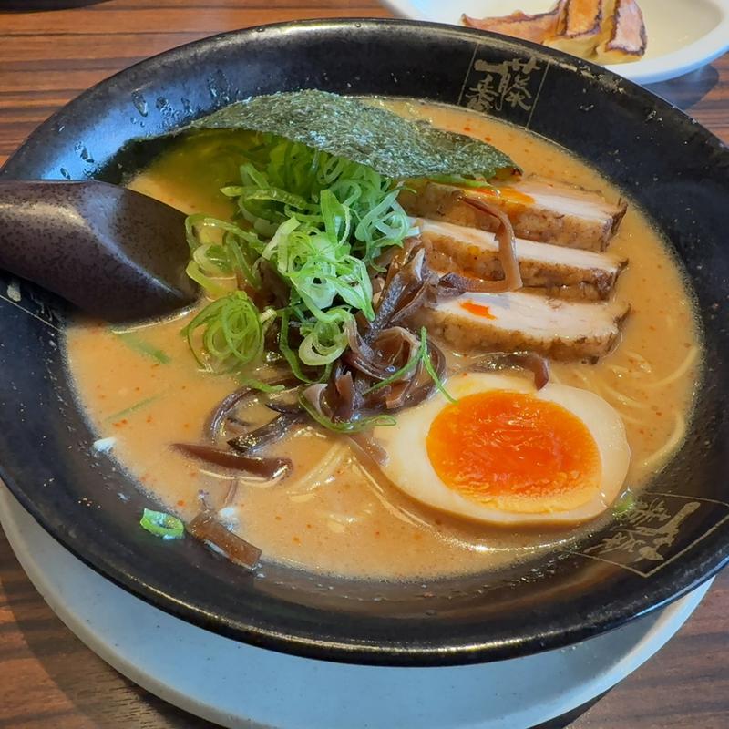 コク旨とんこつ温厚らーめん(藤一番 小牧インター店)