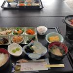 朝食