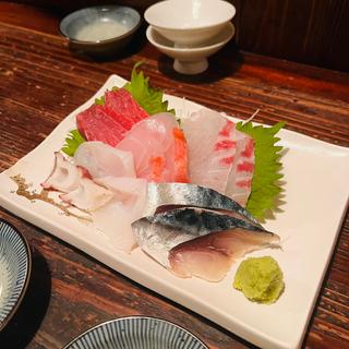 刺身盛り合わせ5種(あて 煮込 肴 市ヶ谷)