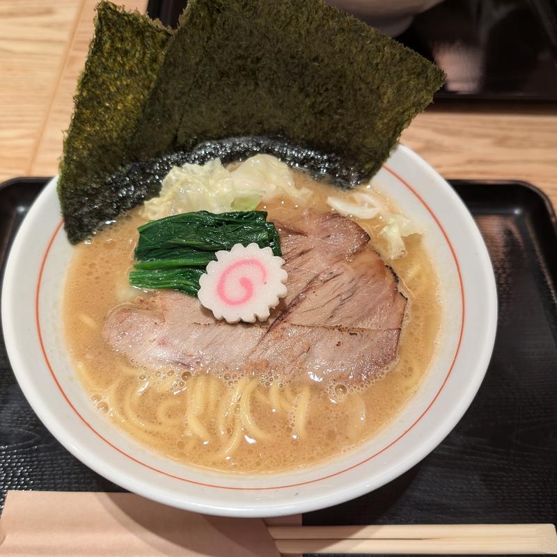 豚骨醤油ラーメン(虎ノ門 嚆矢（こうし）)