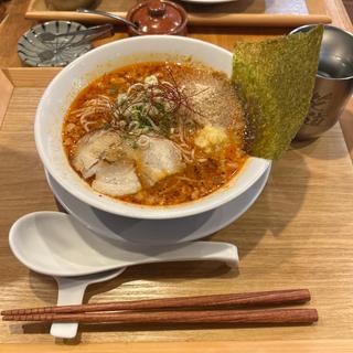 ゴマ薫るピリ辛味噌そば(おダシと銀しゃり 中華そば 花道)