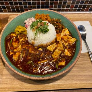 麻婆豆腐(スパイス食堂 THREE STAR)