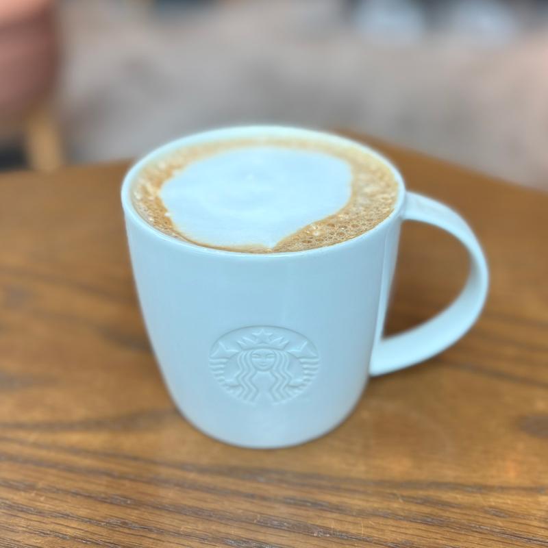 トリプルエスプレッソラテ(スターバックス コーヒー ＫＩＴＴＥ丸の内店)