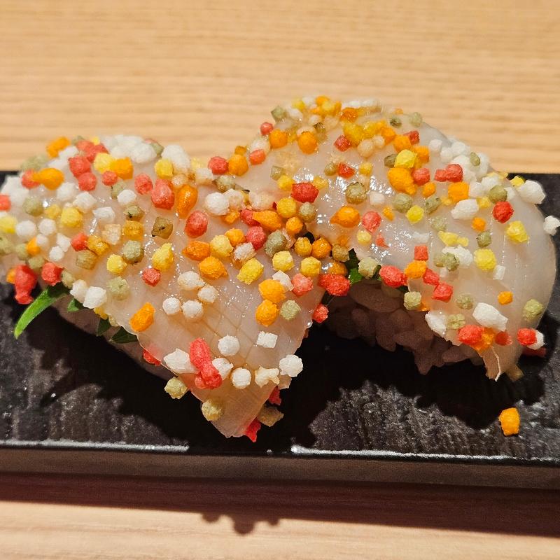 美しすぎる、梅しそ真イカ(鮨 酒 肴 杉玉 成増)