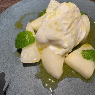 庄原 農吉 モッツァレラチーズと梨(MERI Principessa 渋谷店)