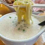 スーパーつけ麺 2玉 300g チャーシュー追加(俺のラーメン あっぱれ屋 )