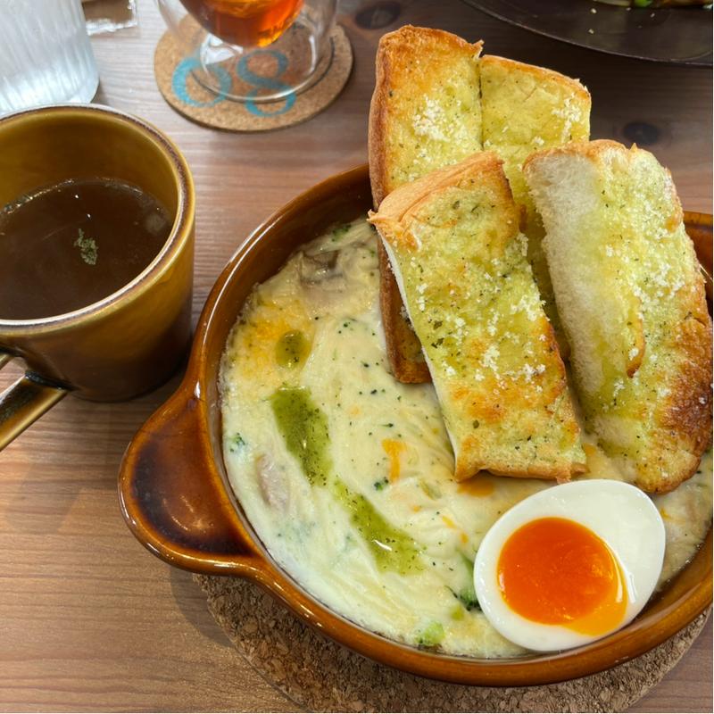 マッシュルームとチキンのパンDipバジルクリームグラタン(89-eight nine-)