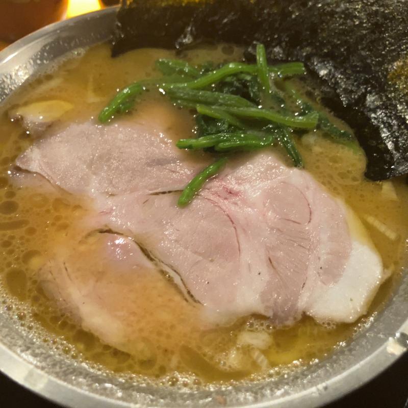ラーメン(鶴一家 neo)