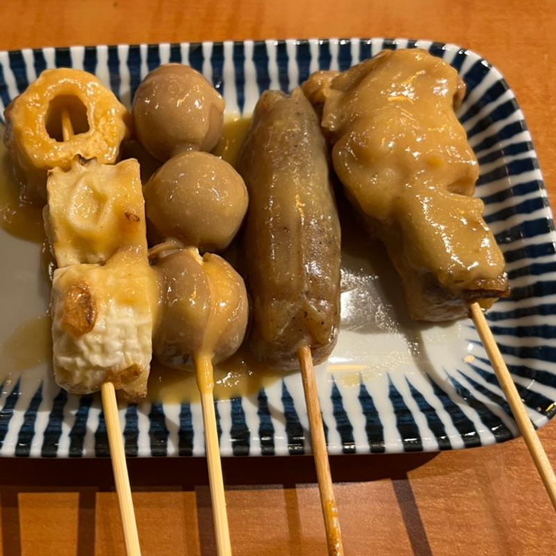 どて焼き串盛合せ(肉豆冨とレモンサワー 大衆食堂 安べゑ JR御徒町駅南口店)