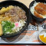 肉ごぼ天うどん満腹セット