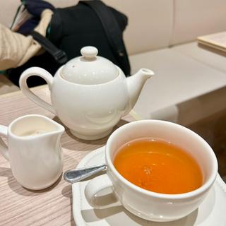 ルンビニ茶園のメープルミルクティー［HOT］(ラ・メゾン アンソレイユターブル シャポー船橋店)