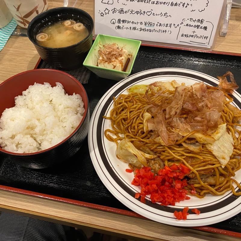 豚焼きそば定食(レトロ鉄板居酒屋GACHA)