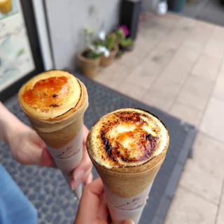 グループdeほうじ茶焼き芋ブリュレ(茶羽クレープ)