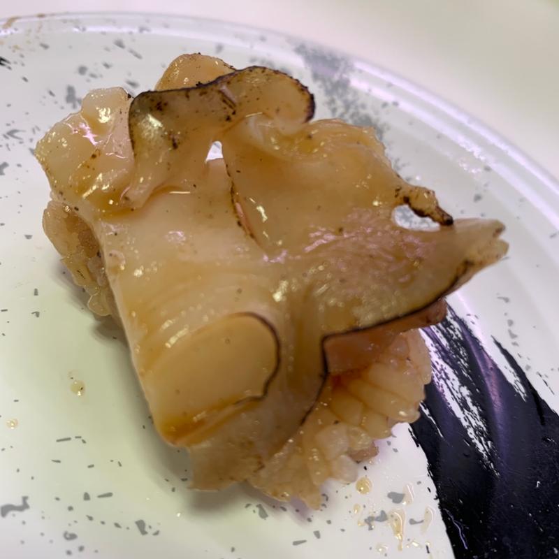 つぶ貝醤油炙り一貫(回転寿司みさき イオン板橋ショッピングセンター店)