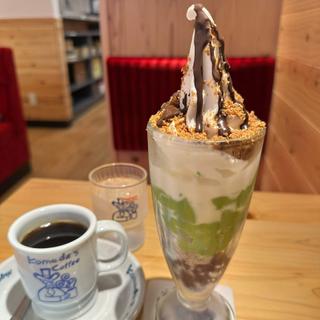 ブラックモンブランパフェ