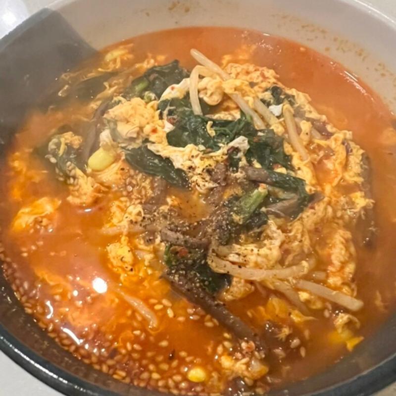 ユッケジャンスープ(焼肉幸福 浅草本店)