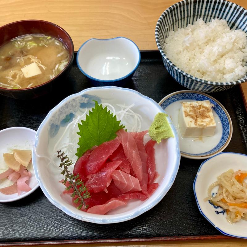 中落ちマグロ刺し定食(あざみや)
