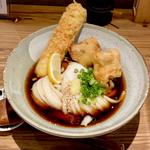 とり天と鯛ちくわ天と温泉たまごのぶっかけ(扇町うどん屋あすろう)