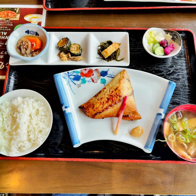 本日の焼き魚定食(ふくふじ)