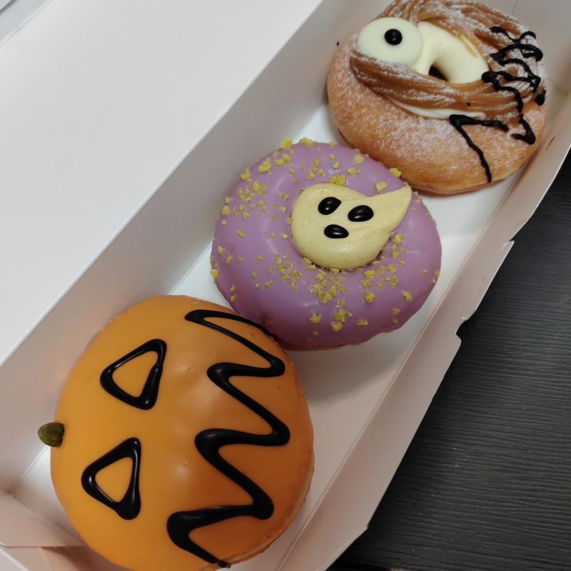 ハロウィンボックス（3個）(クリスピー・クリーム・ドーナツ 渋谷シネタワー店)