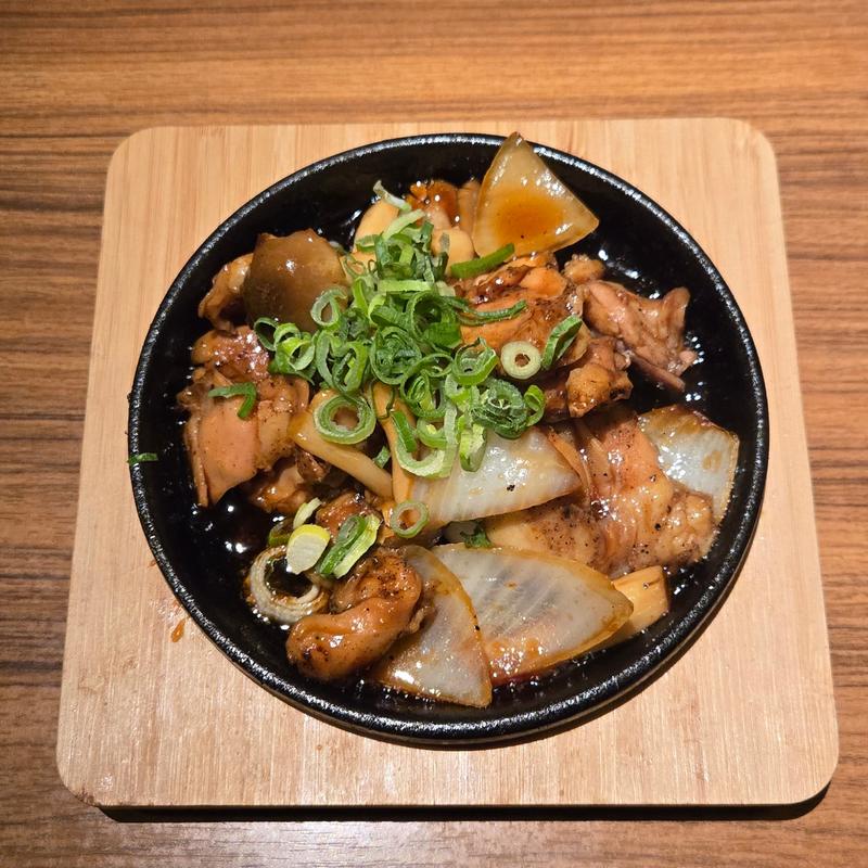 鶏ハラミとキノコの鉄板焼き(THE PARTY)