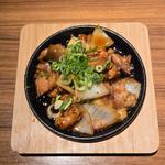 鶏ハラミとキノコの鉄板焼き