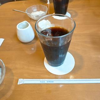 ランチのドリンクとデザート