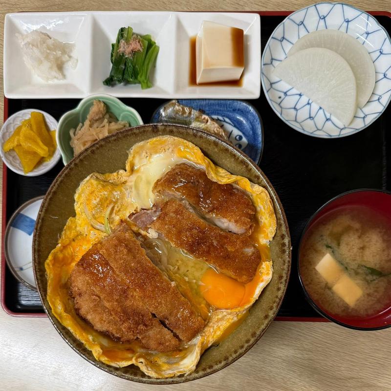 カツ丼(信栄食堂)