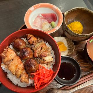 焼き鳥丼セット(お刺身付き)