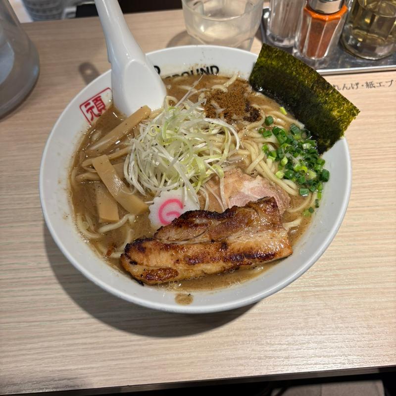 ラーメン＋炙りチャーシュー(東京アンダーグラウンドラーメン 頑者 （TOKYO UNDERGROUND RAMEN 頑者）)