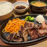 ブラックアンガスのカットステー定食（和風ソース）