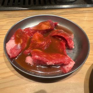 ハラミ、中落ちカルビ(大衆 焼き肉ホルモン 大松)