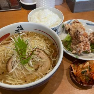 天然塩ラーメン(唐揚げセット)