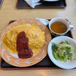 オムライス 大盛り