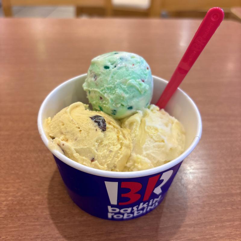 スモールダブル　カップ(サーティワン アイスクリーム モラージュ菖蒲店 （Baskin ３１ Robbins ）)