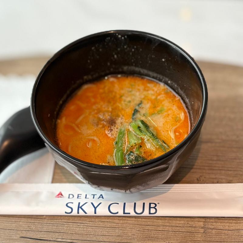 担々麺(デルタスカイクラブ)