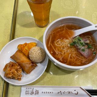 飲茶セット(広東海鮮酒家 鹿鳴荘(ろくめいそう))