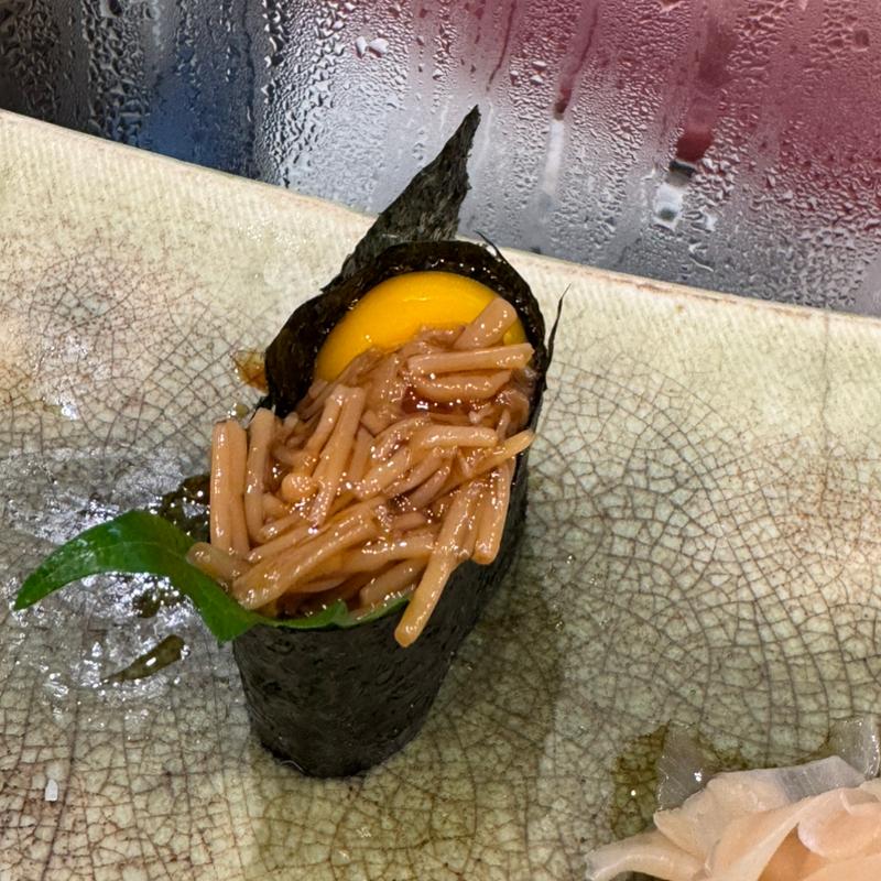 なめ茸うずら軍艦(千成寿司本店)