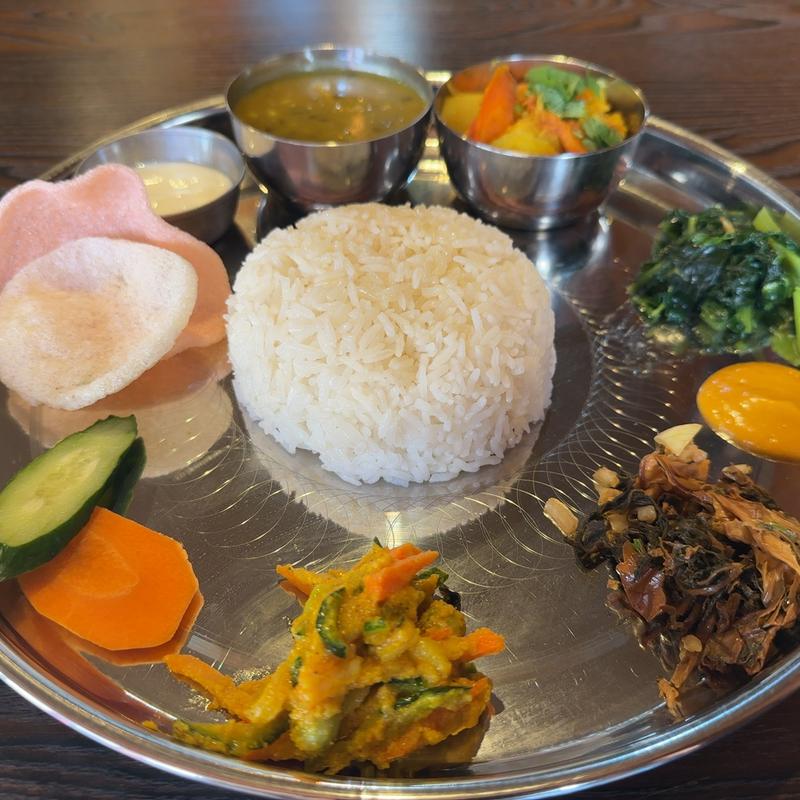 ラケカナセット（野菜）(LAKHEY Local Nepali Restaurant)