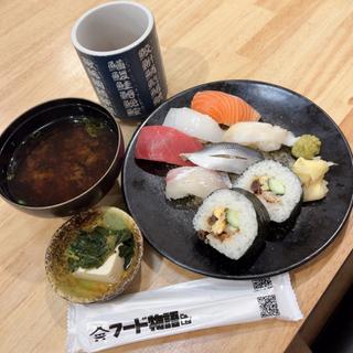 お寿司定食(お鮨のかど家 ルシアス店)