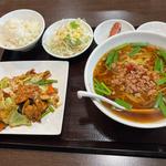 台湾ラーメンと回鍋肉ランチ