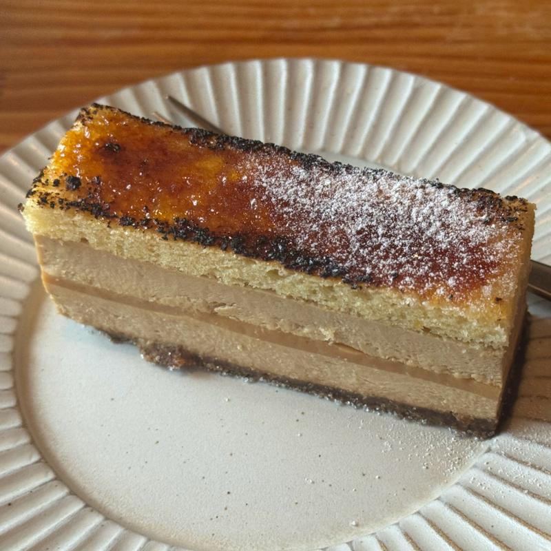 クリームブリュレレアチーズケーキ(cafe. わかば堂)